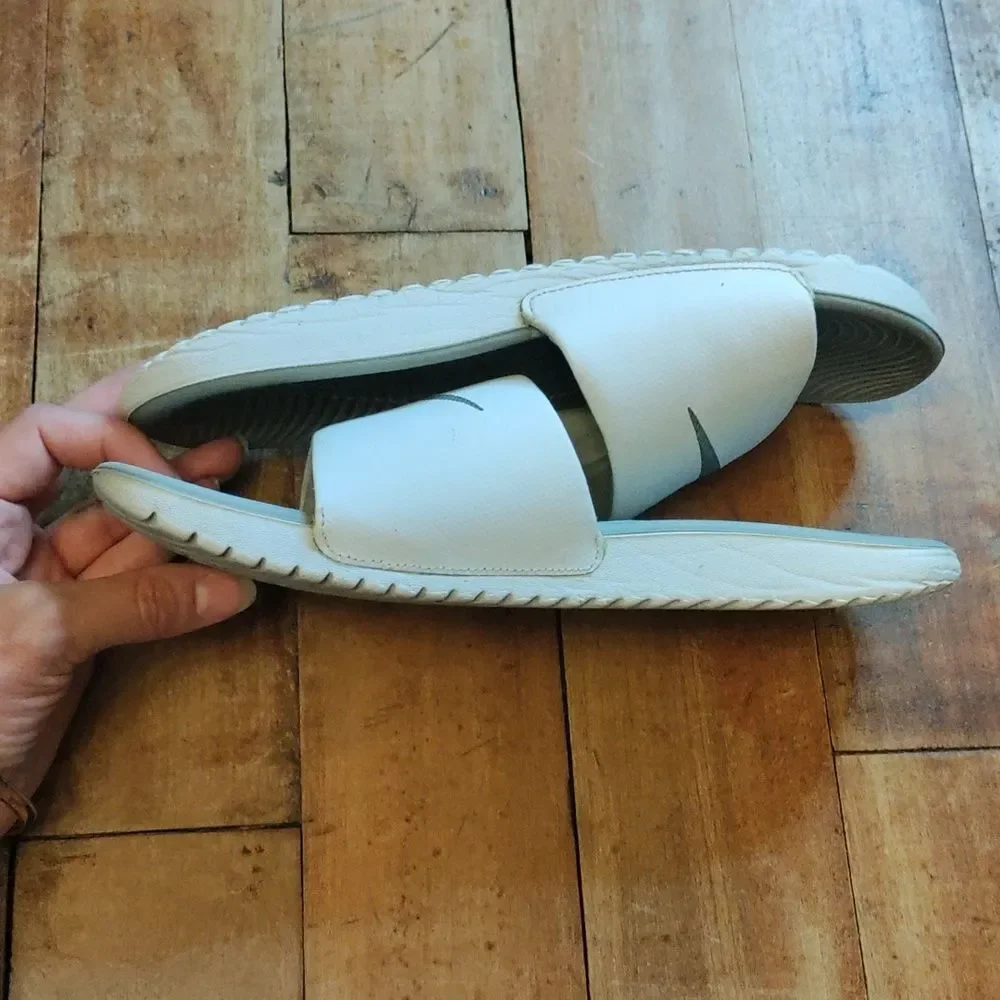 Nike Slides White Gray Sandals Size 7 Summer Vacation Beach Unisex